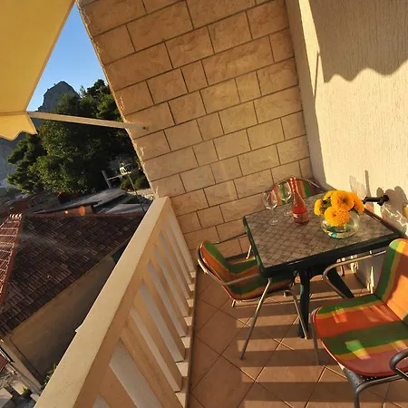 Apartments Villa White House Omiš Kamer foto