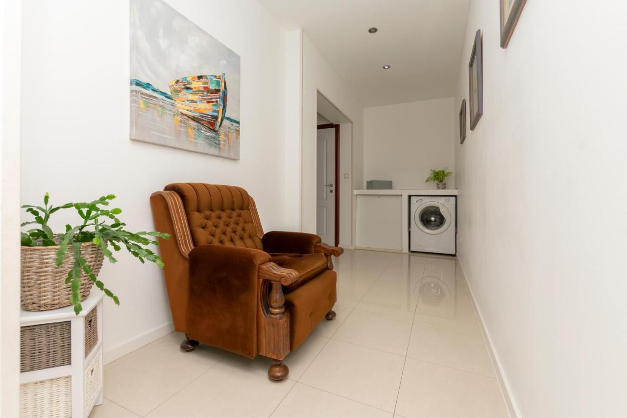 Apartment White House