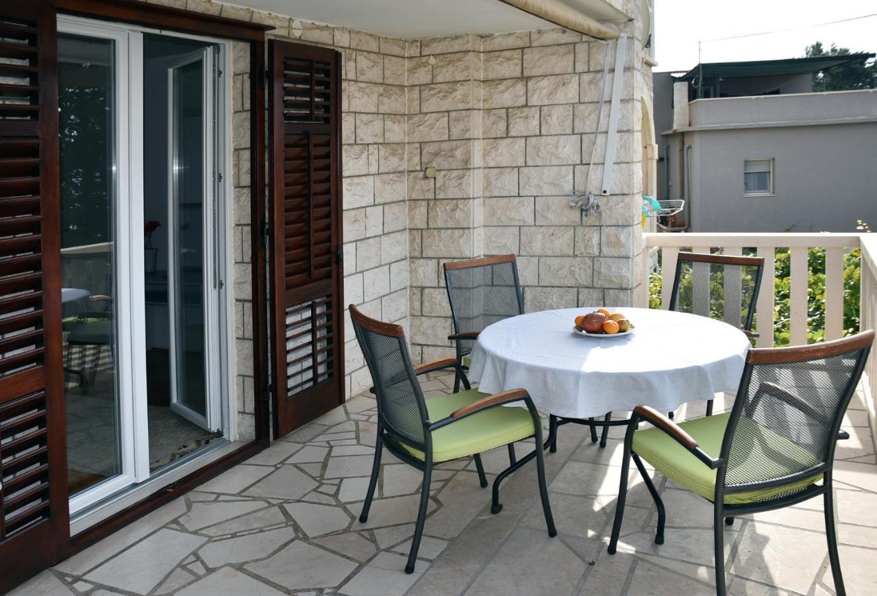 White House Apartment Omis